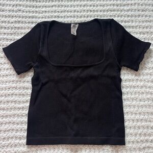 Black Fitted Short Sleeve T-Shirt